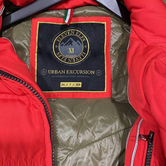 Vest jacket - Picture 2 of 2